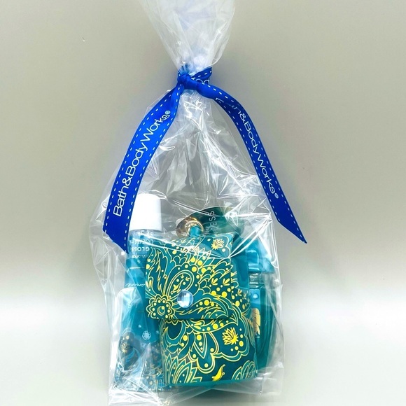 Bath & Body Works Disney JASMINE PocketBac Holder, Hand Gel & Lip Gloss NEW - Picture 7 of 7